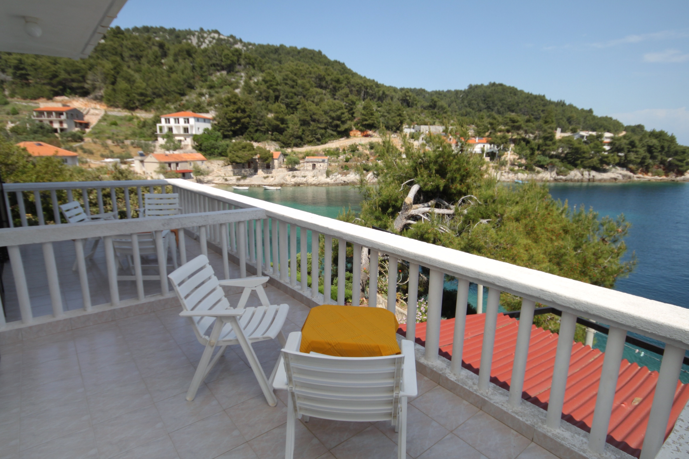 Four bedroom apartment with terrace and sea view Cove Torac, Hvar  A-a