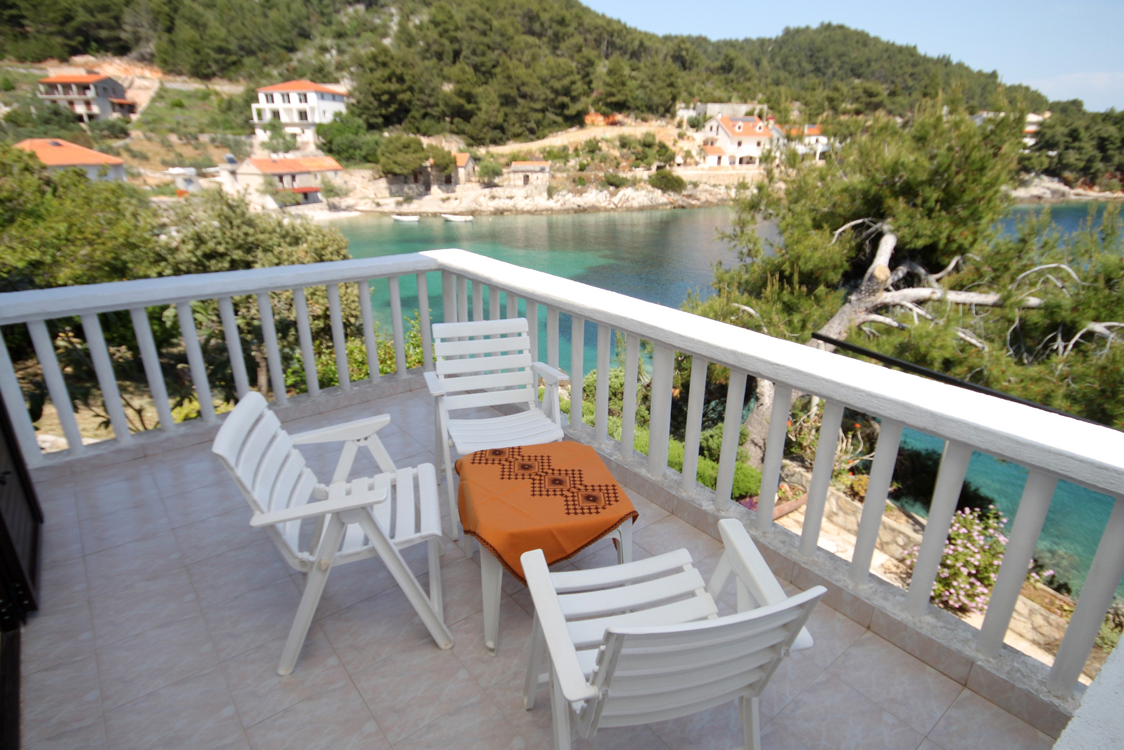Four bedroom apartment with terrace and sea view Cove Torac, Hvar  A-a
