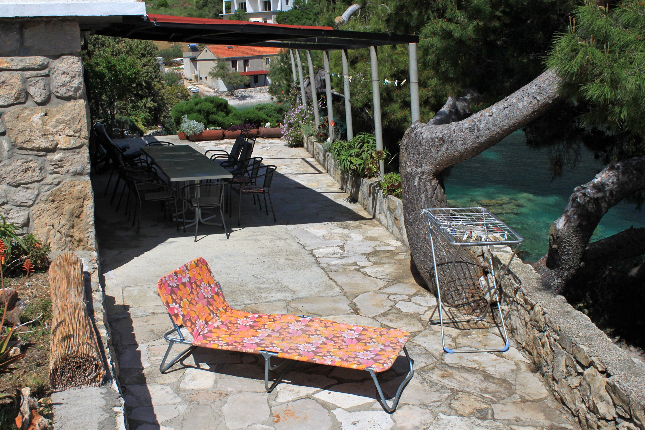 Four bedroom apartment with terrace and sea view Cove Torac, Hvar  A-a
