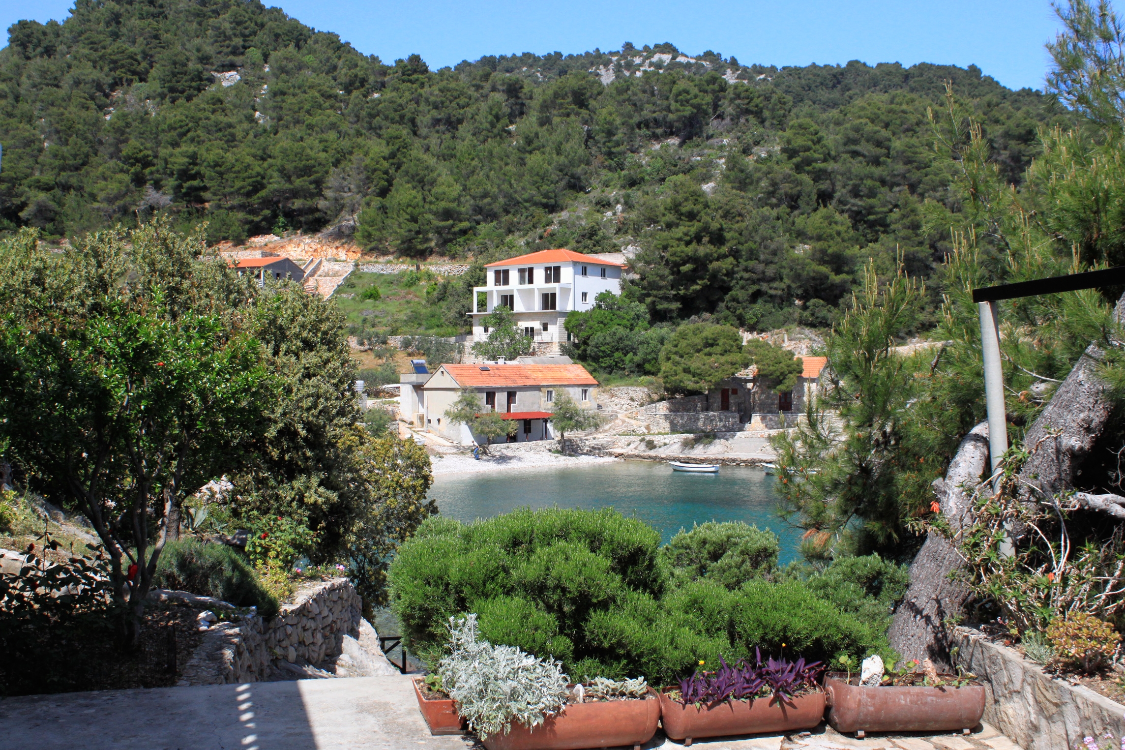 Four bedroom apartment with terrace and sea view Cove Torac, Hvar  A-a