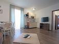 Vinjerac, Obývací pokoj v ubytování typu apartment, s klimatizací, domácí mazlíčci povoleni a WiFi.