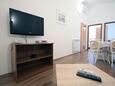 Vinjerac, Living room in the apartment, (pet friendly) and WiFi.