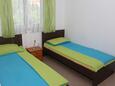 Ložnice 2 Vodice, Ložnice 2 v ubytování typu apartment, domácí mazlíčci povoleni a WiFi.