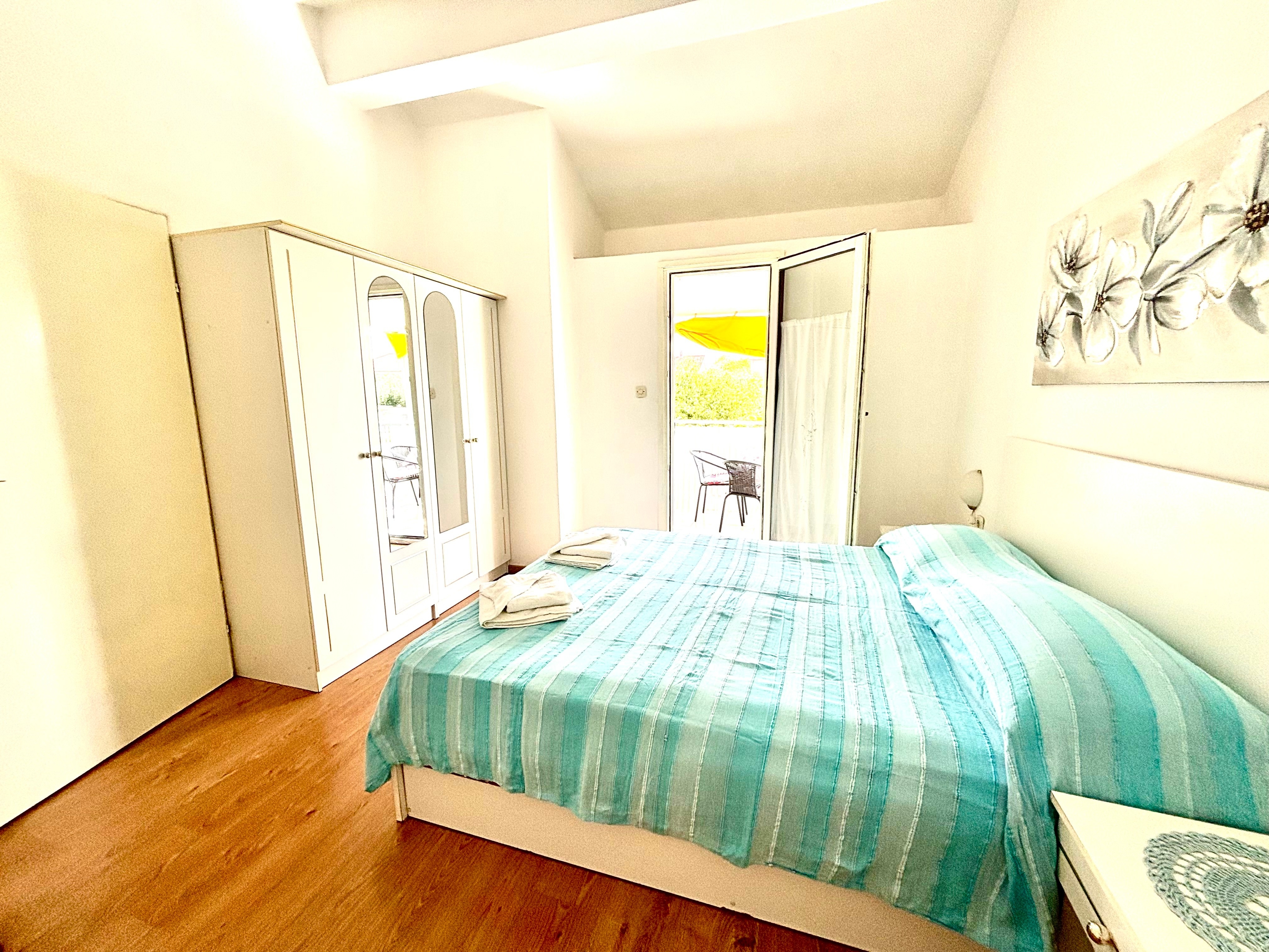 Studio flat near beach Sukošan, Zadar (AS-5819-b)