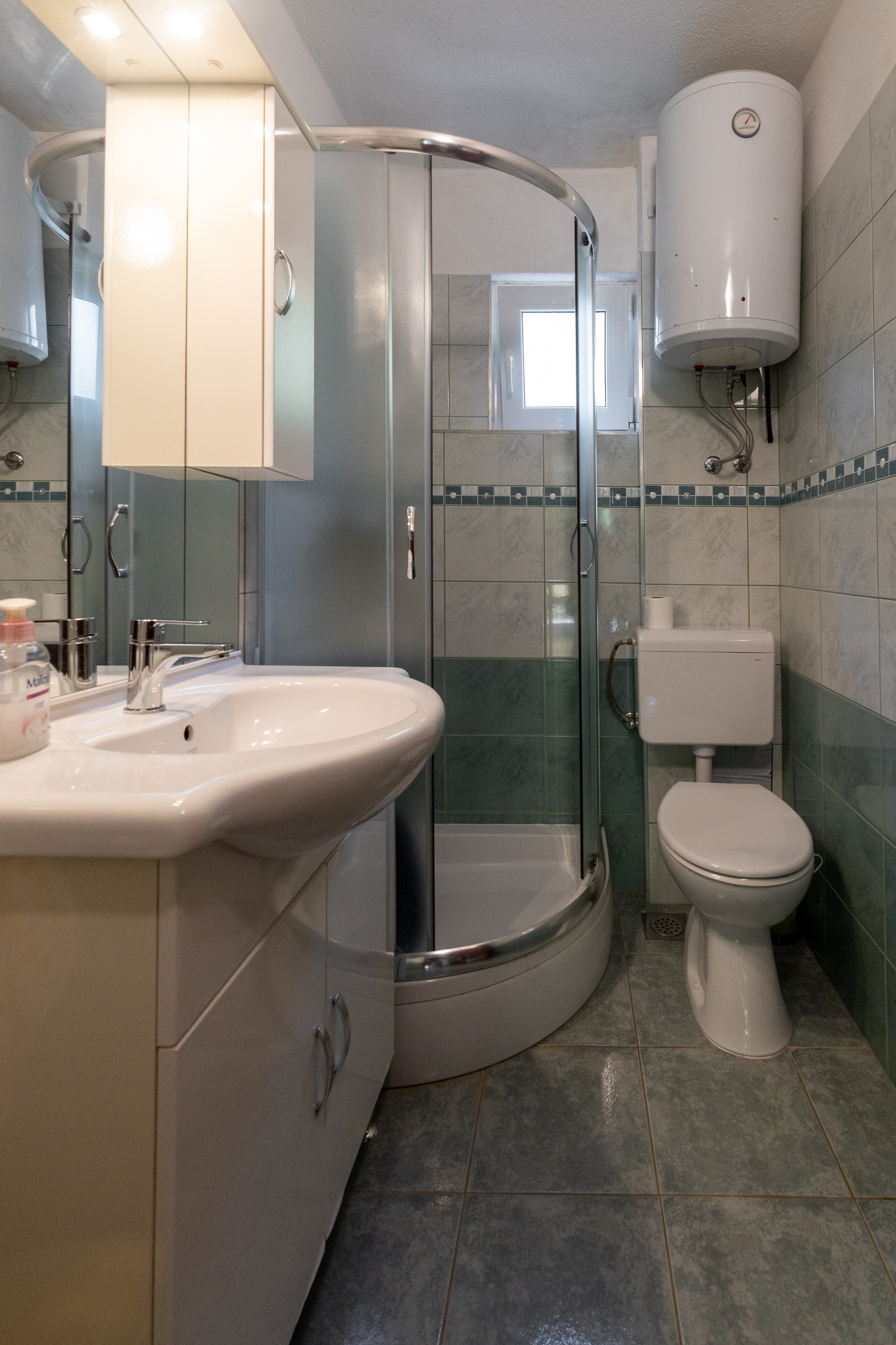 Two bedroom apartment near beach Mudri Dolac, Hvar  A-b