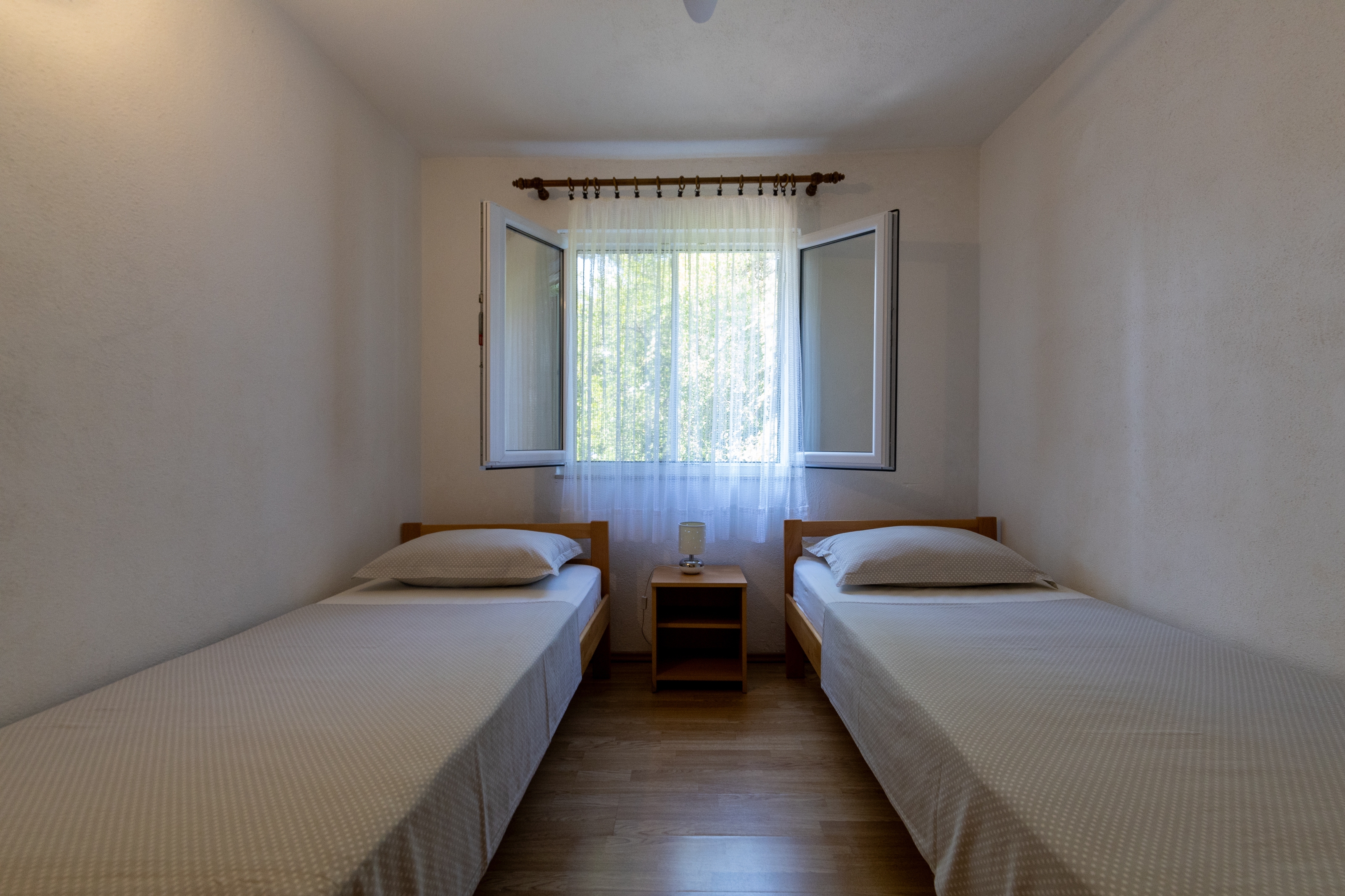 Two bedroom apartment near beach Mudri Dolac, Hvar  A-b