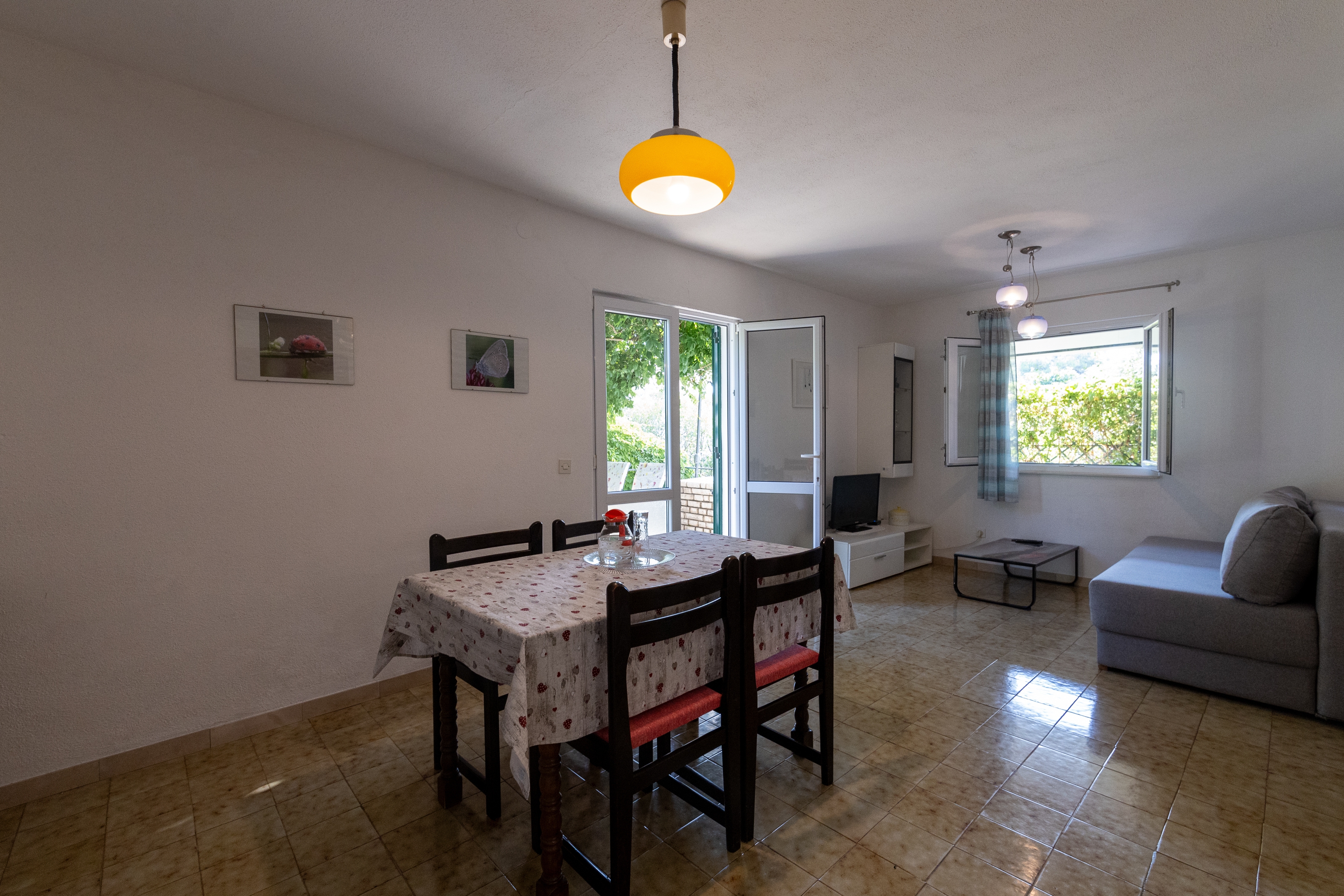 Top Hvar Mudri Dolac Top Hvar Mudri Dolac