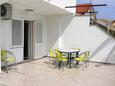Terrace Sukošan, Terrace in the apartment, with a sea view and WiFi.