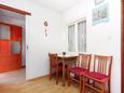 Dining room 1 Sabunike, Dining room 1 in the apartment, WiFi.