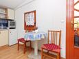 Sabunike, Столовая в размещении типа apartment.