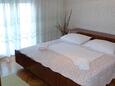 Bedroom 1 Tkon, Bedroom 1 in the apartment, WIFI.
