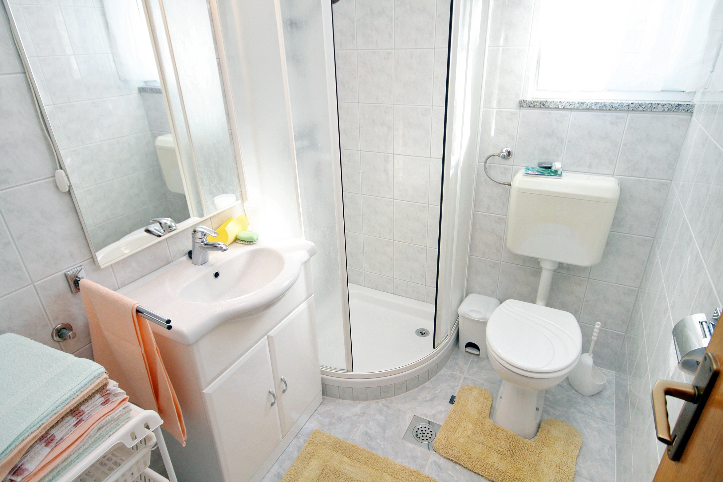 Two bedroom apartment near beach Kali, Ugljan  A-a