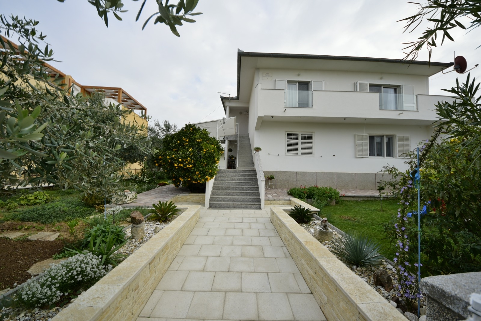 Two bedroom apartment with terrace and sea view Biograd na Moru, Biograd (A-5833-a)