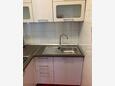 Kitchen Nin, Kitchen in the apartment, (pet friendly) and WiFi.