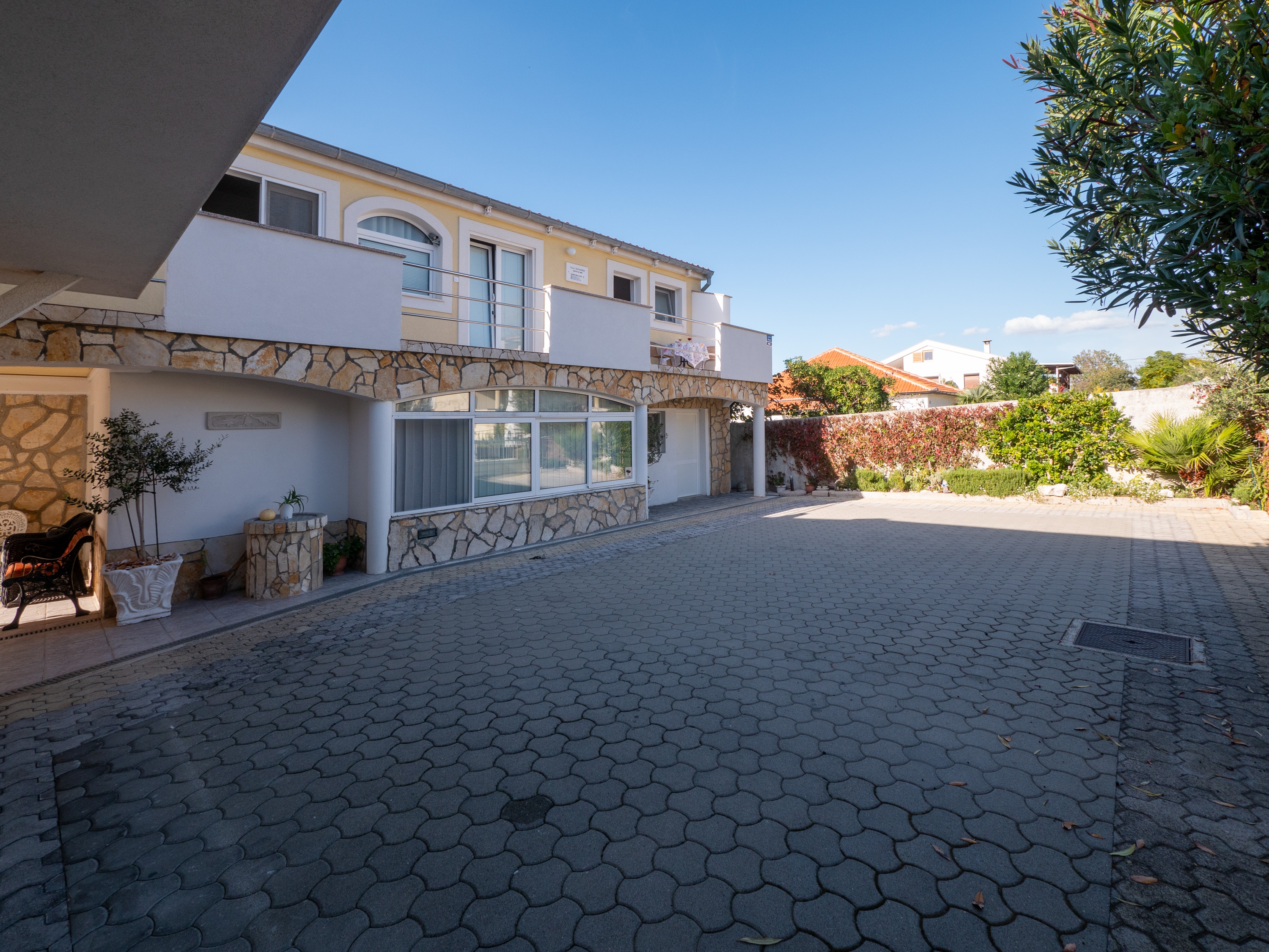 Studio flat with terrace Nin, Zadar  AS-b