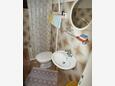 Badkamer 2 Jelsa, Badkamer 2 in the apartment, (pet friendly) en WiFi.
