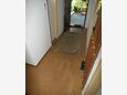 Shared hallway Jelsa, Shared hallway in the studio-apartment, (pet friendly) and WiFi.