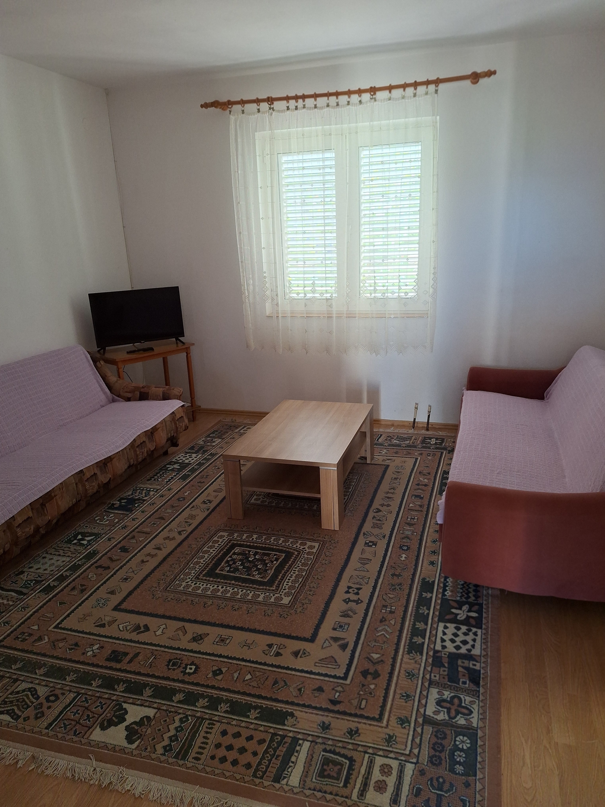 One bedroom apartment near beach Tkon, Pašman (A-5840-a)