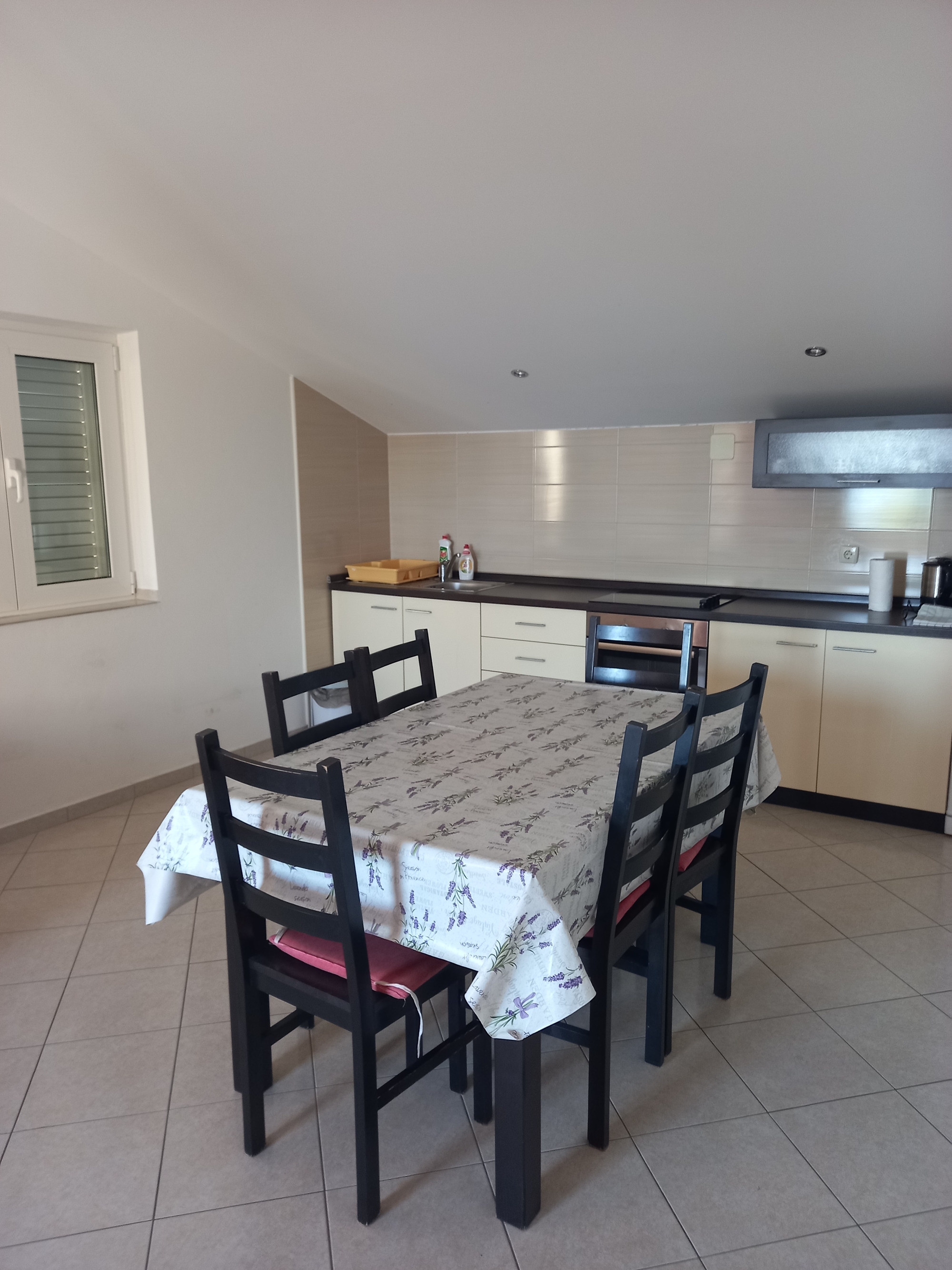 Two bedroom apartment near beach Tkon, Pašman (A-5840-b) Two bedroom apartment near beach Tkon, Pašman (A-5840-b)