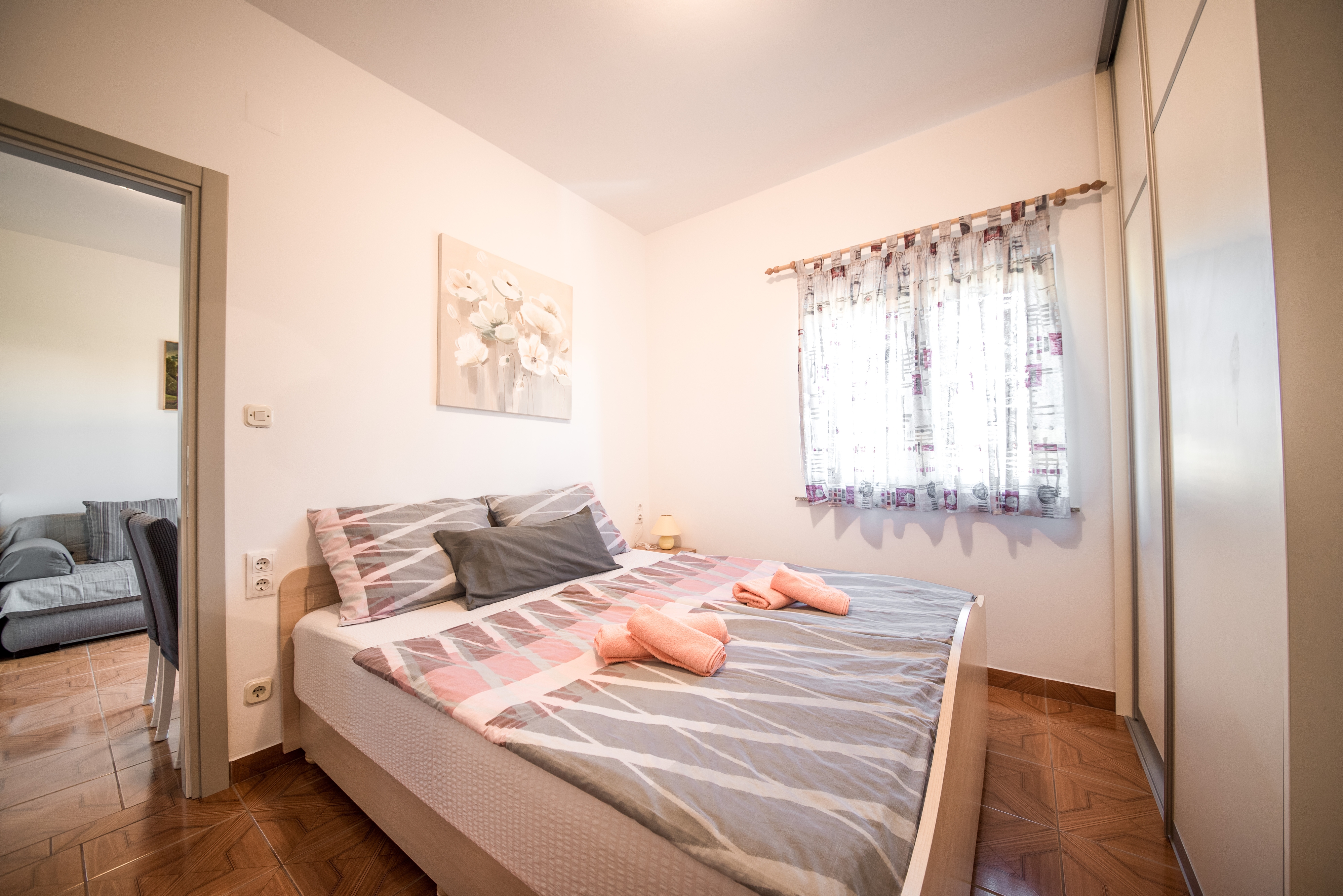One bedroom apartment near beach Vrsi - Mulo, Zadar (A-5848-c)