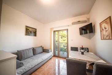 Vrsi - Mulo, Dining room in the apartment, air condition available and WiFi.