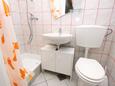 Badezimmer Bibinje, Badezimmer in folgender Unterkunftsart house, dopusteni kucni ljubimci.