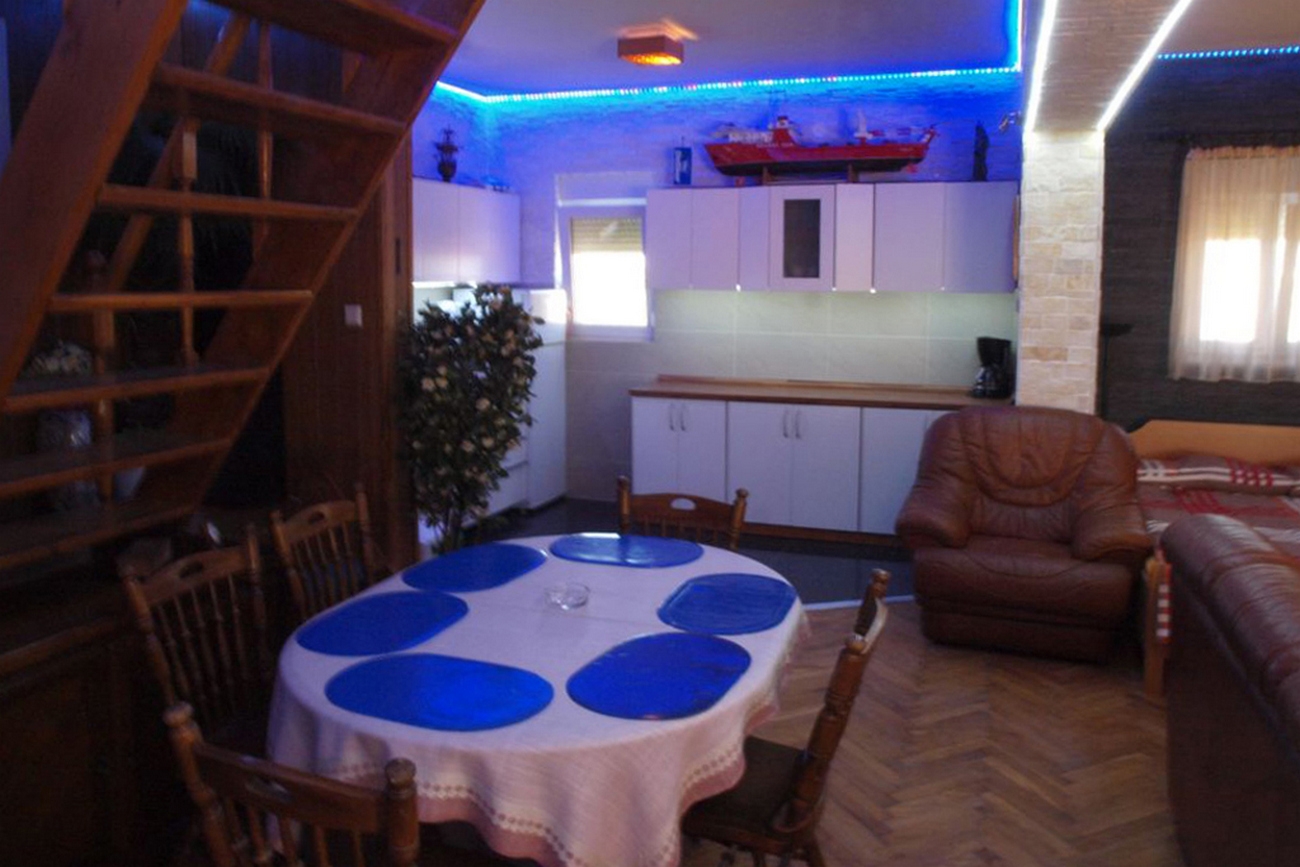 Jednosobni apartman s balkonom Nin, Zadar  A-a
