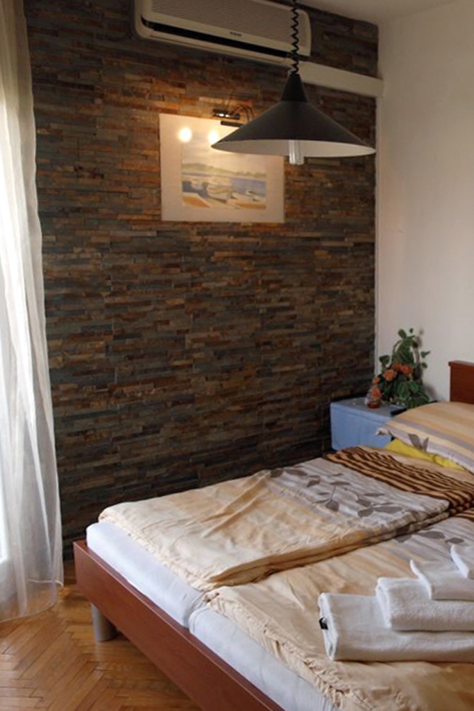 Dvosobni apartman s balkonom i pogledom na more Nin, Zadar  A-b