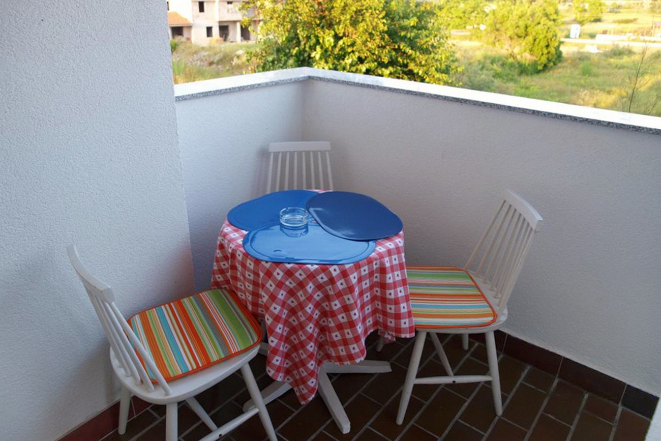 One bedroom apartment with balcony Nin, Zadar  A-c