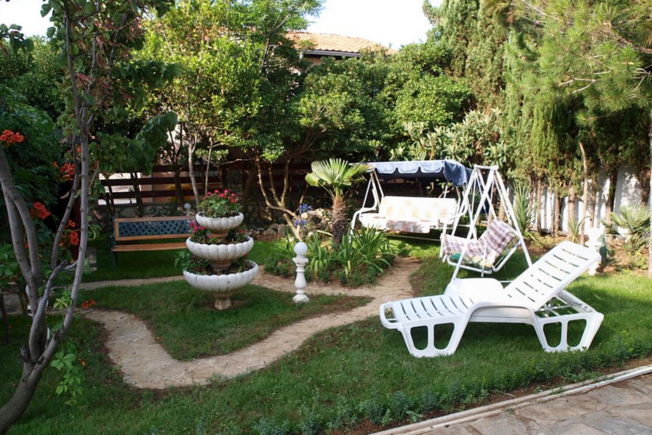 Dvosobni apartman s balkonom i pogledom na more Nin, Zadar  A-b