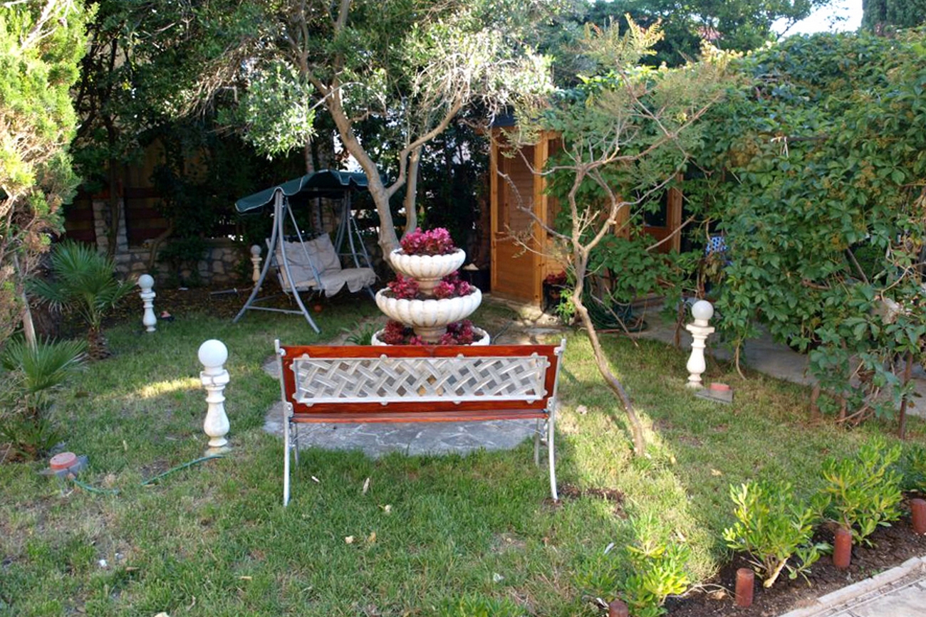 Dvosobni apartman s balkonom i pogledom na more Nin, Zadar  A-b