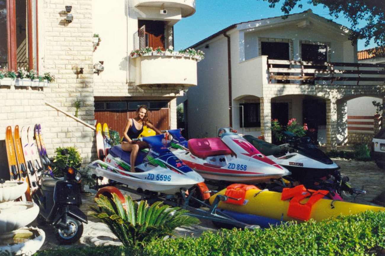 Dvosobni apartman s balkonom i pogledom na more Nin, Zadar  A-b