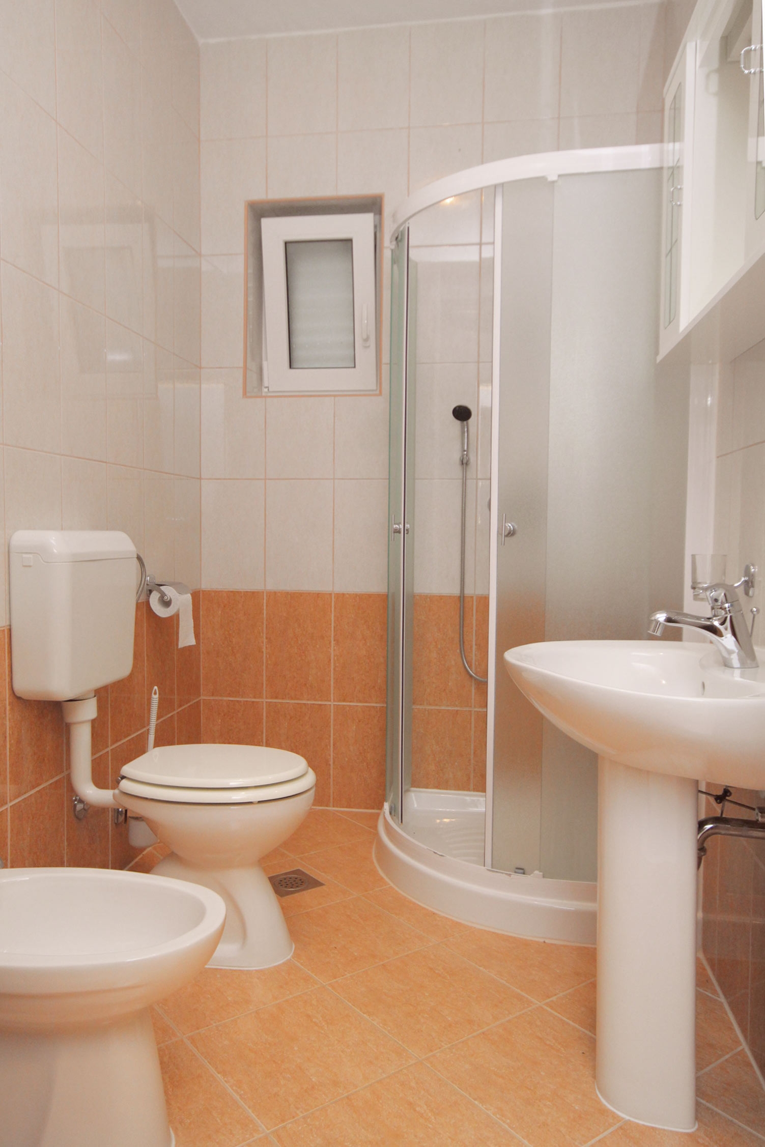 Two bedroom apartment with terrace and sea view Vrsi - Mulo, Zadar  A-a