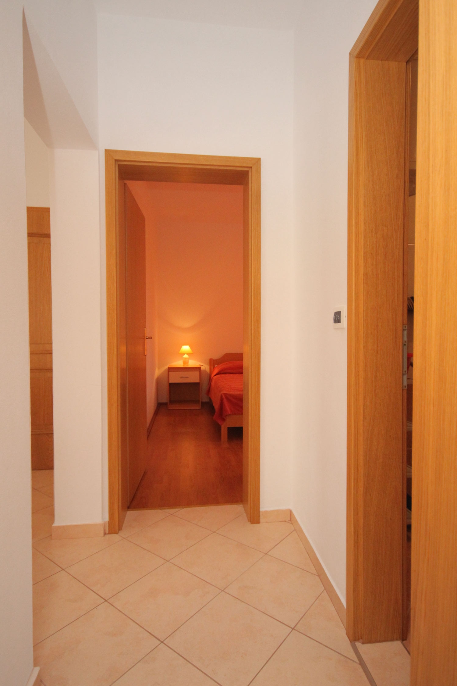 Two bedroom apartment with terrace and sea view Vrsi - Mulo, Zadar  A-a