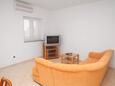 Vrsi - Mulo, Living room in the apartment, air condition available and WiFi.