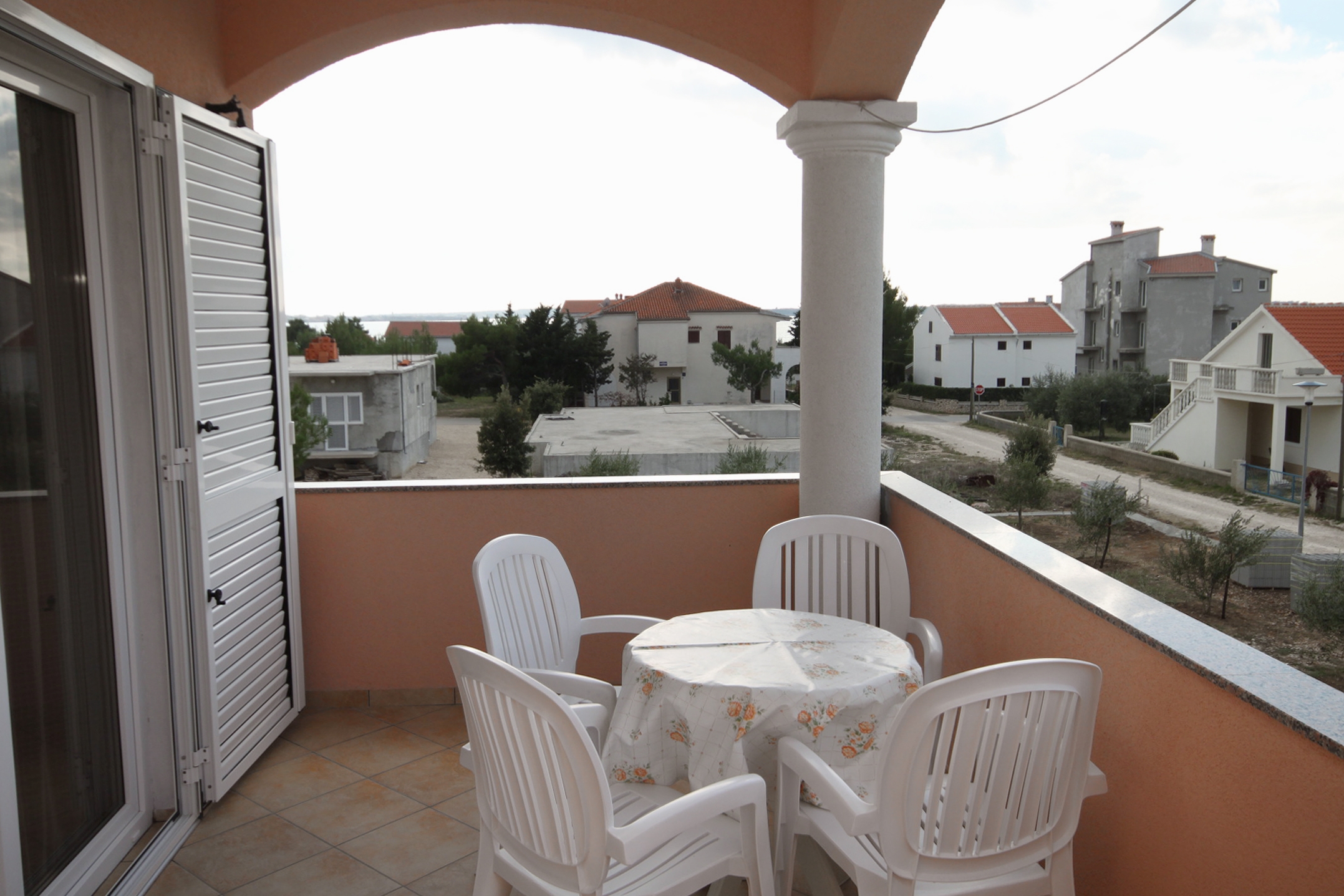One bedroom apartment with terrace and sea view Vrsi - Mulo, Zadar  A-b
