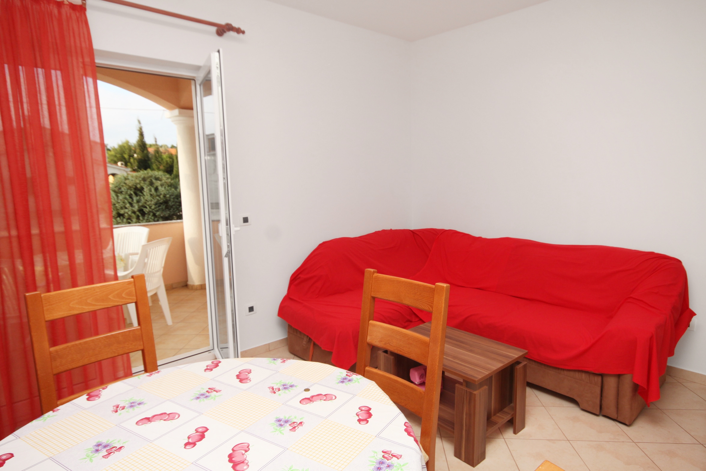 One bedroom apartment with terrace Vrsi - Mulo, Zadar (A-5860-c)