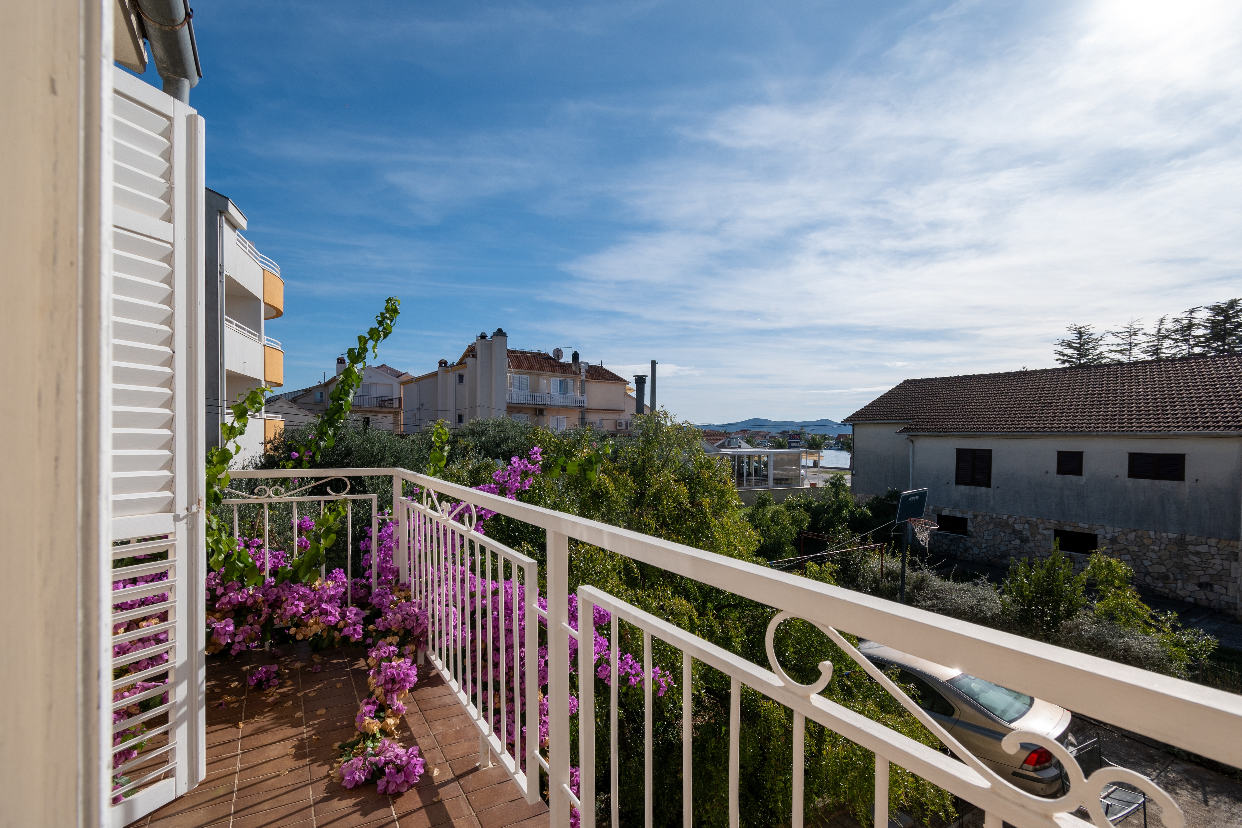 One bedroom apartment with terrace and sea view Sukošan, Zadar  A-b