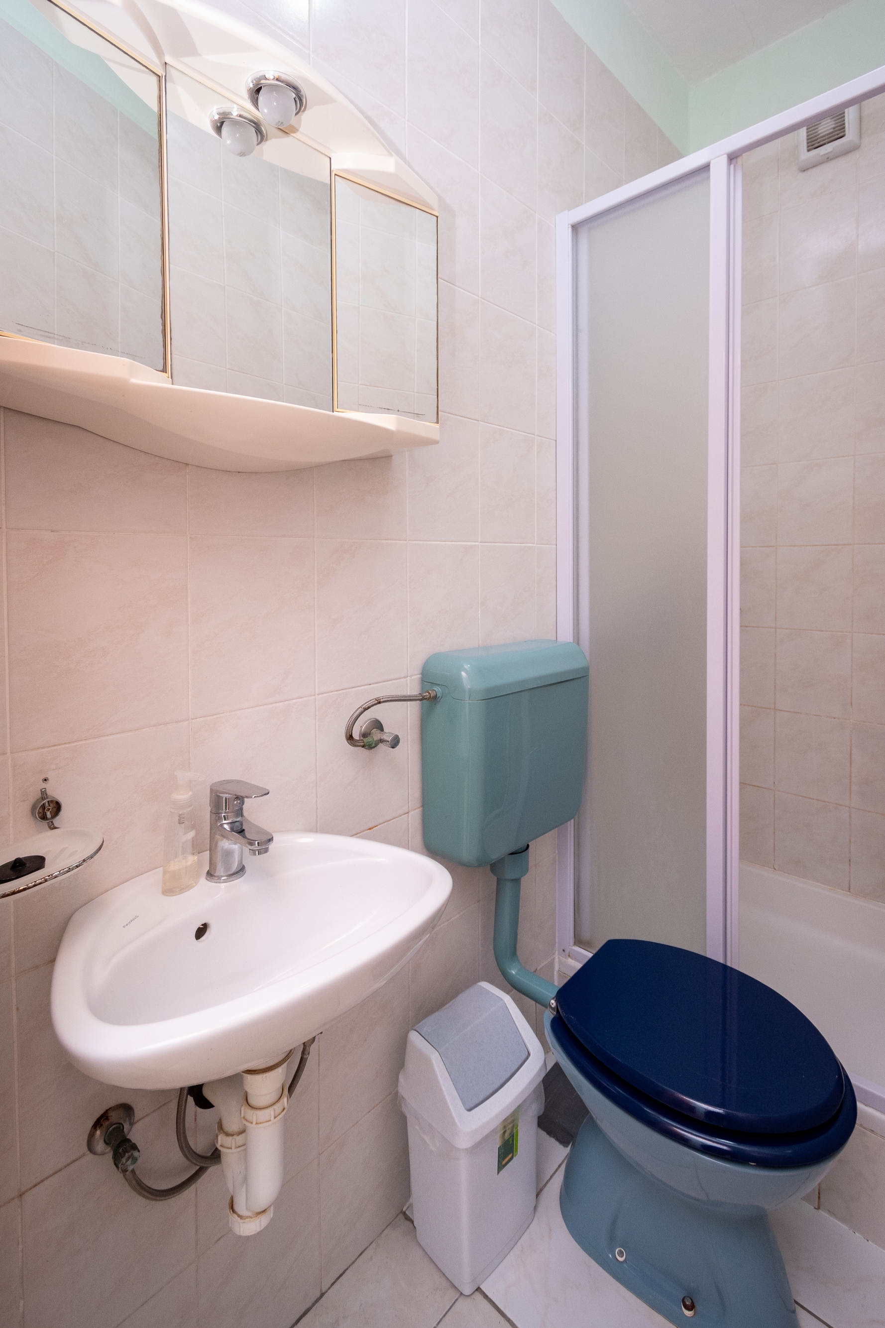 Two bedroom apartment near beach Bibinje, Zadar  A-a