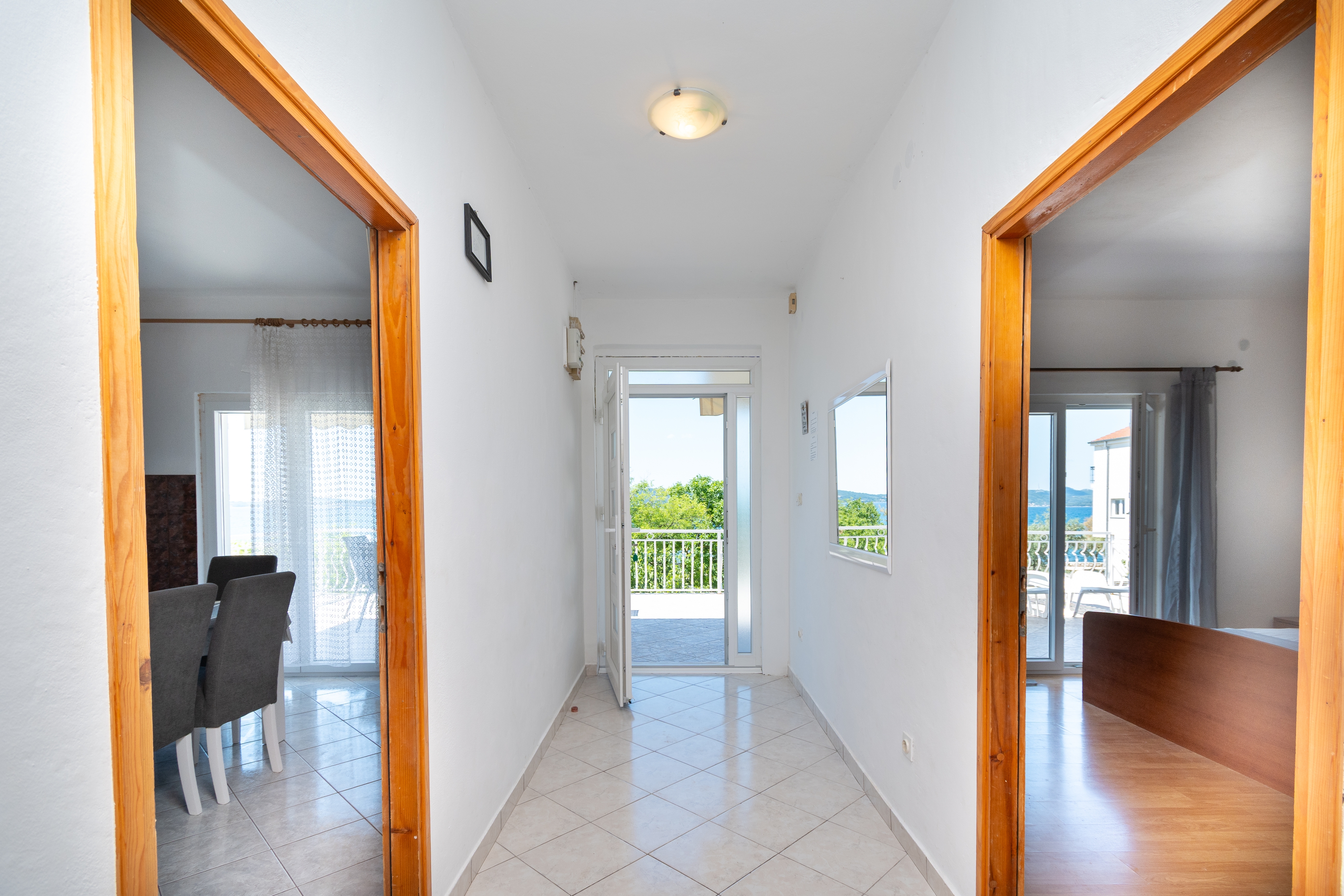 Two bedroom apartment near beach Bibinje, Zadar  A-a