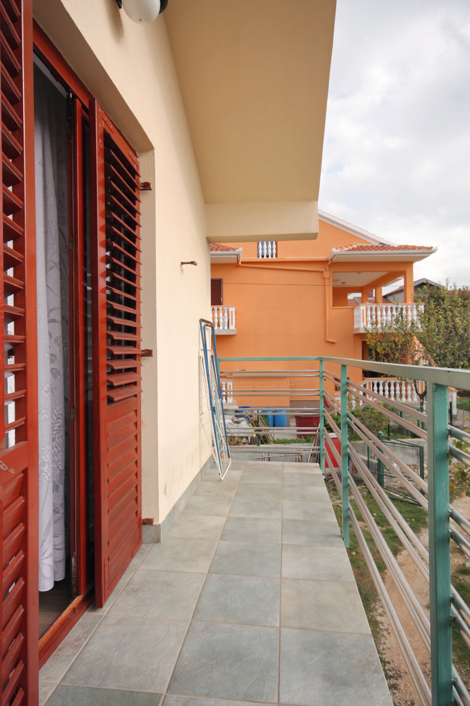 One bedroom apartment near beach Bibinje, Zadar  A-a