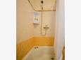 Zadar, Bathroom in the apartment, (pet friendly) and WiFi.