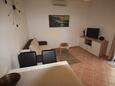 Obývacia izba Zadar - Diklo, Obývacia izba v ubytovacej jednotke apartment, klimatizácia k dispozícii, domáci miláčikovia povolení a WiFi.