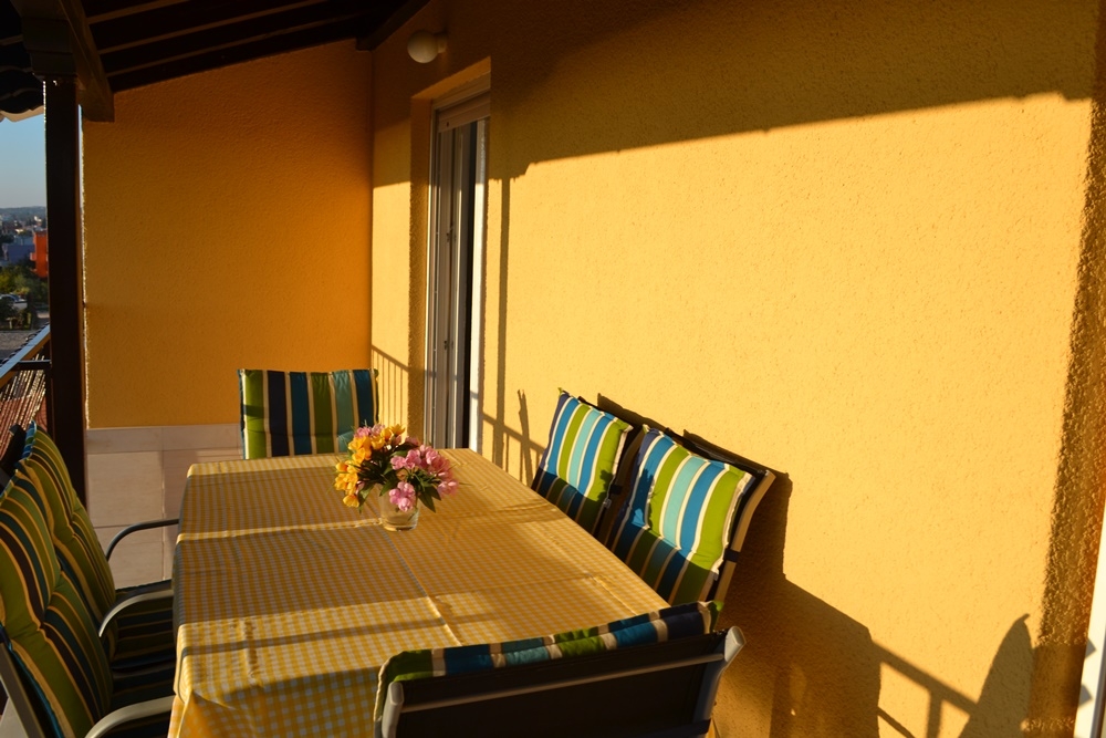 Two bedroom apartment with terrace and sea view Zadar - Diklo, Zadar  A-a