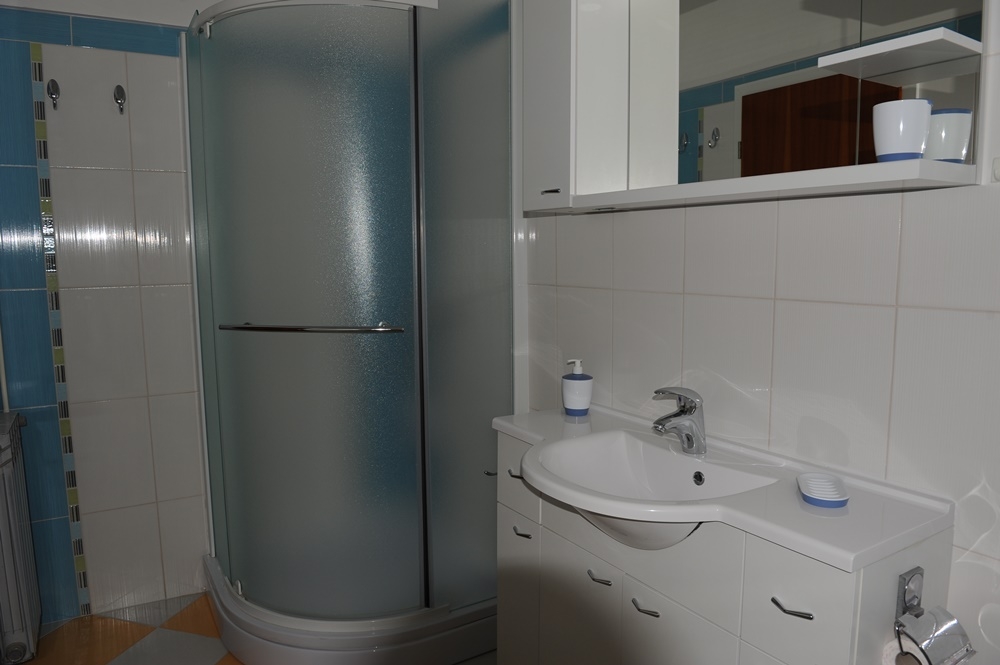 Two bedroom apartment with terrace and sea view Zadar - Diklo, Zadar  A-e