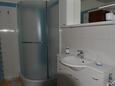 Zadar - Diklo, Bathroom in the apartment, WiFi.