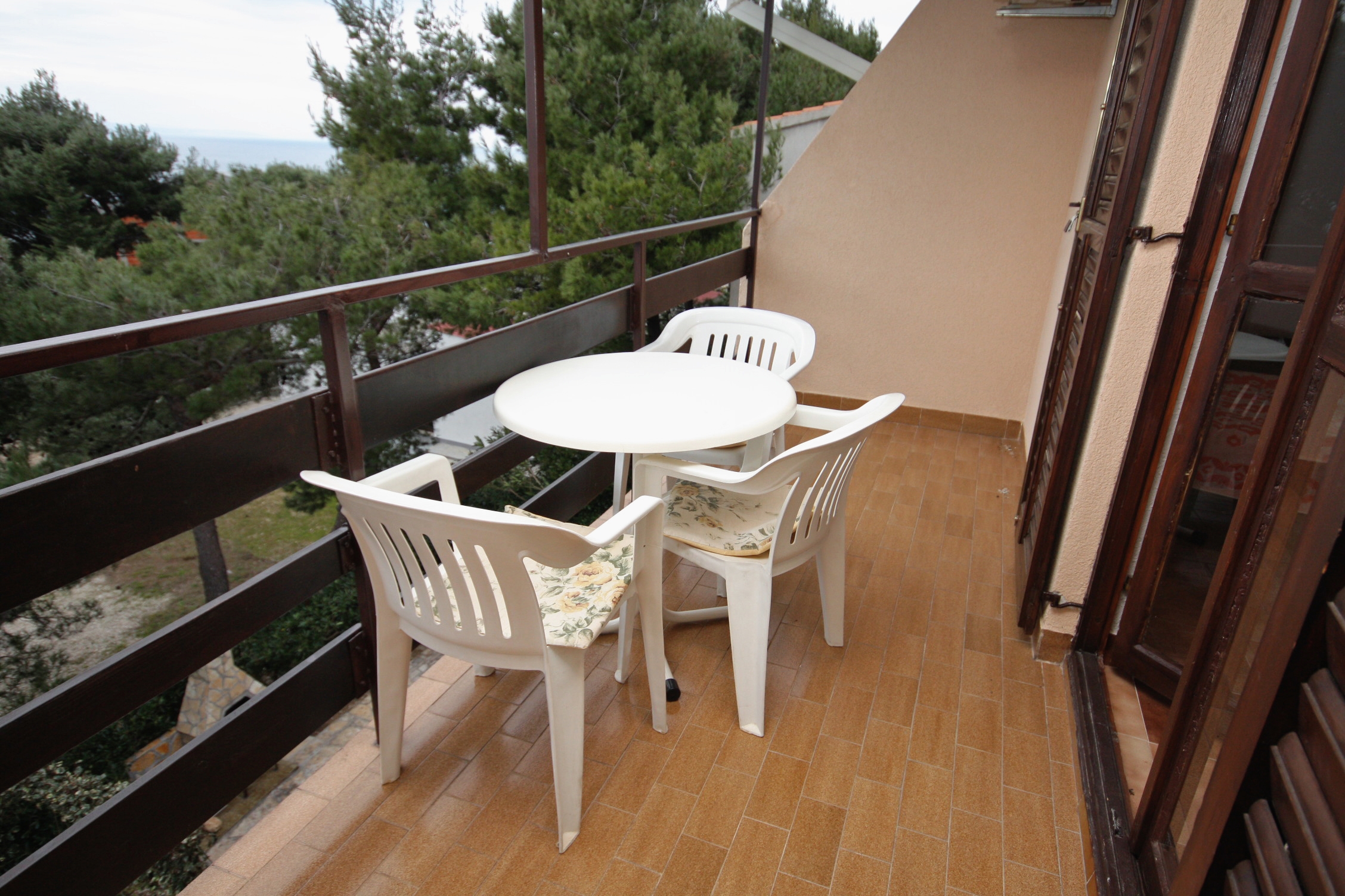 One bedroom apartment with balcony and sea view Nemira, Omiš  A-b