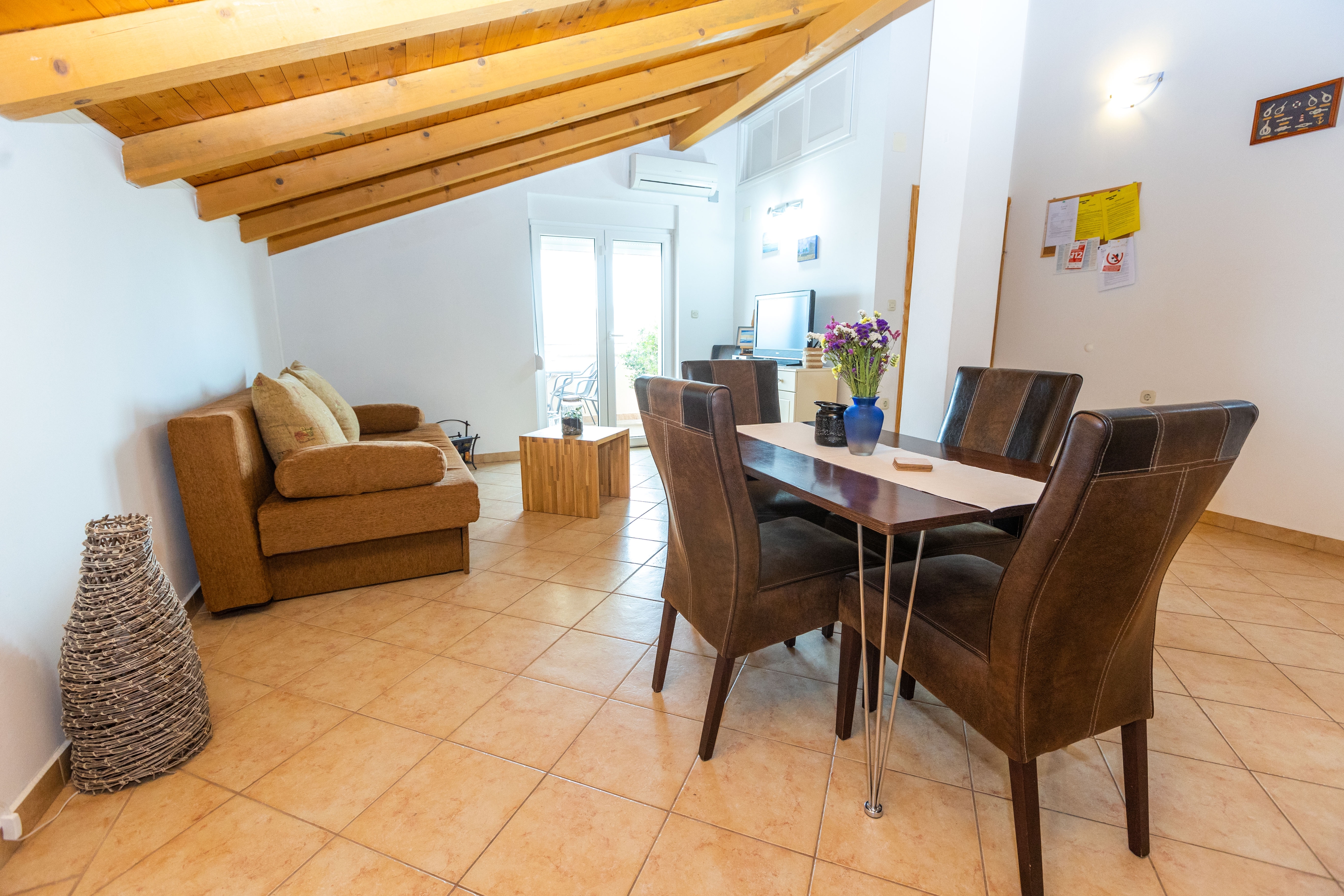 One bedroom apartment with terrace and sea view Ražanac, Zadar (A-5885-a)