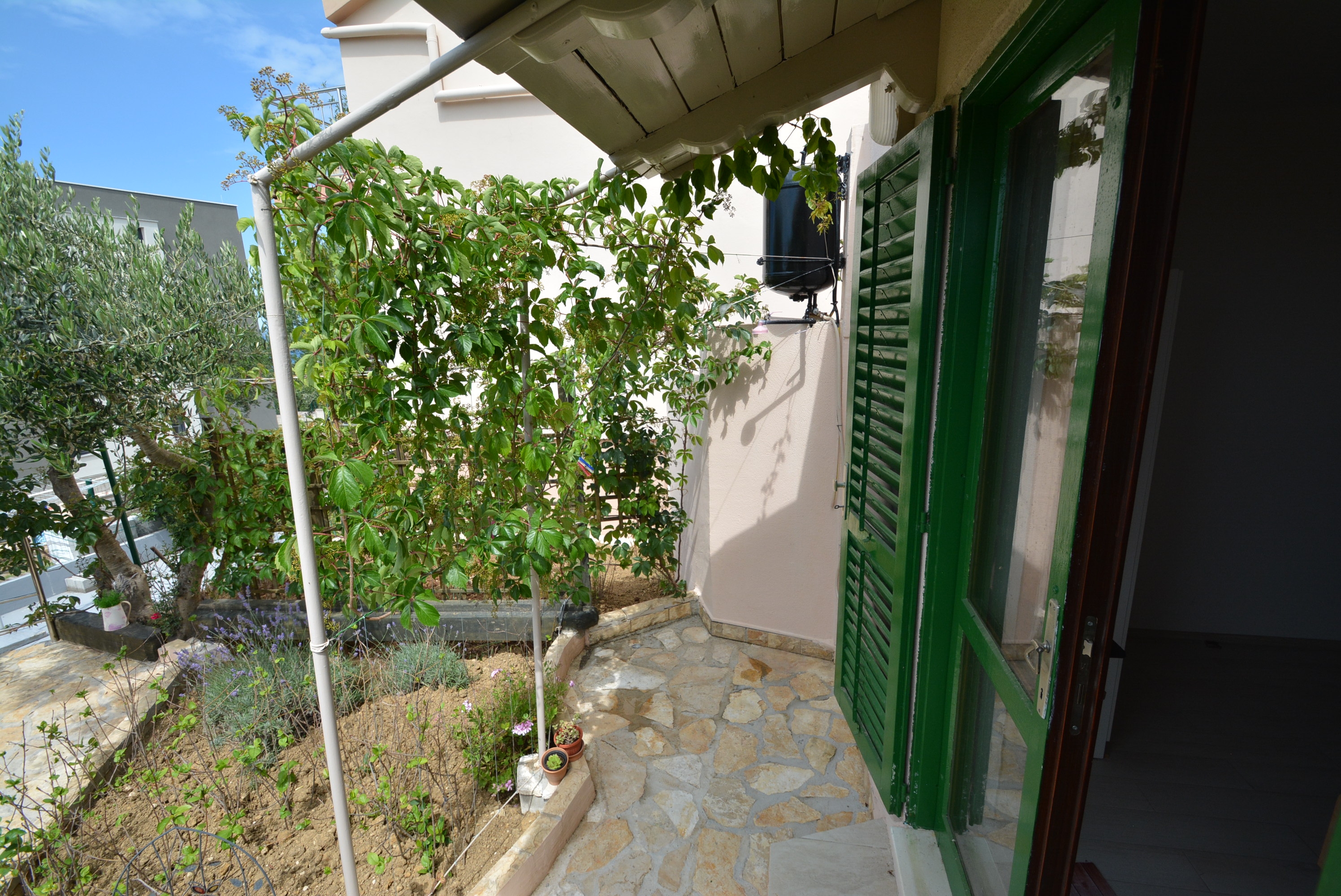 One bedroom apartment with terrace and sea view Kožino, Zadar  A-b