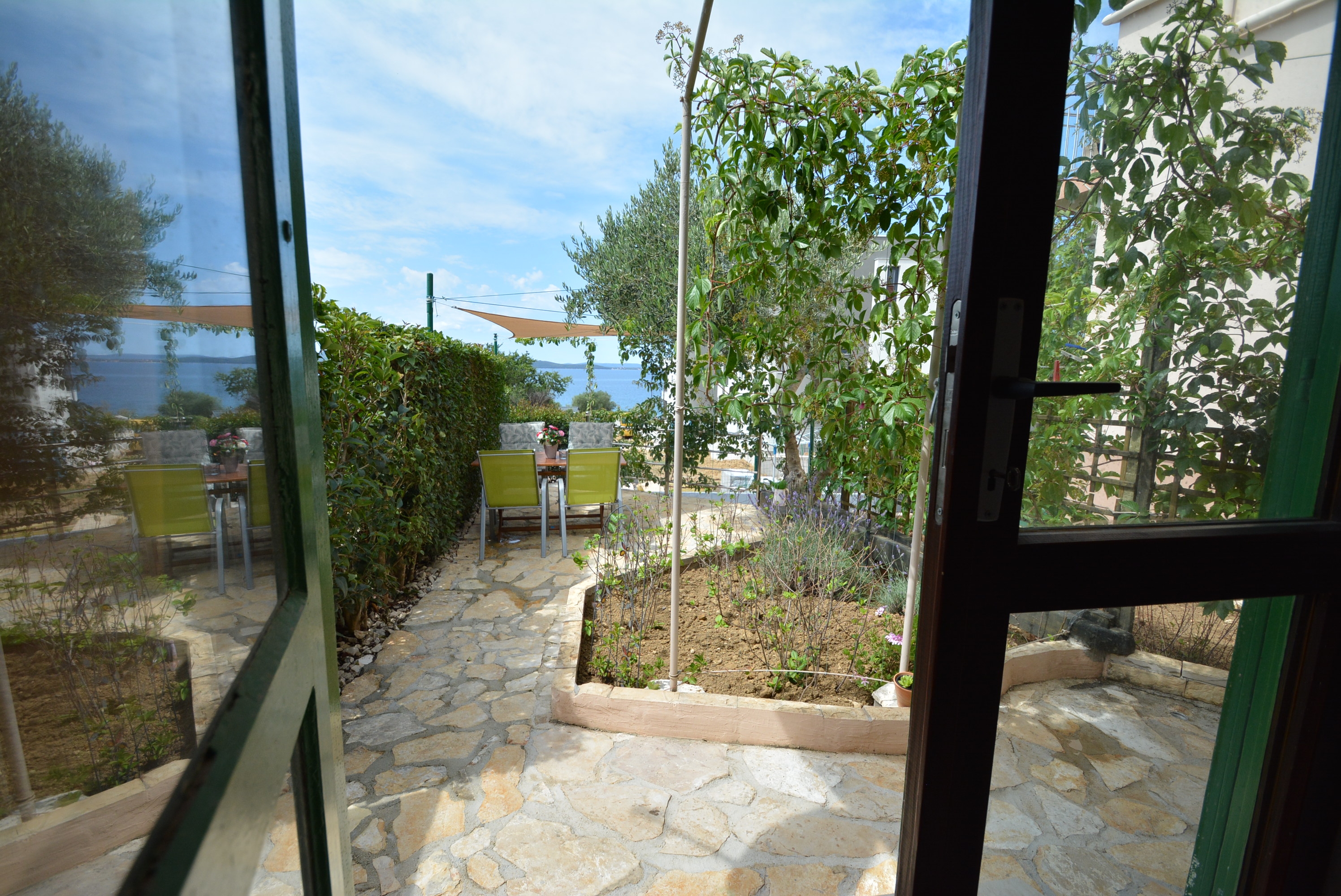 One bedroom apartment with terrace and sea view Kožino, Zadar  A-b